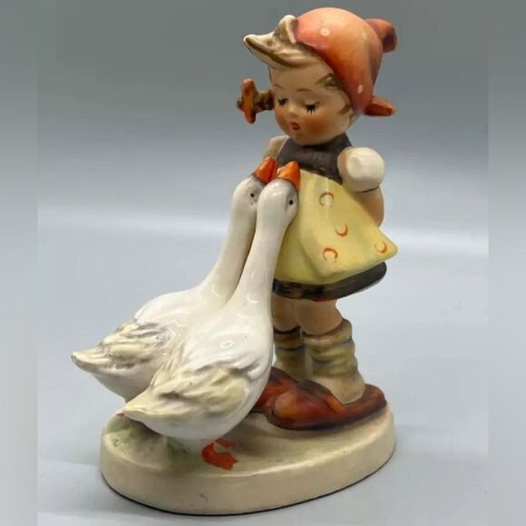 Vintage Hummel Goose Girl 473/0 Goebel Girl with Two Geese Figurine, W. Germany - Picture 1 of 7